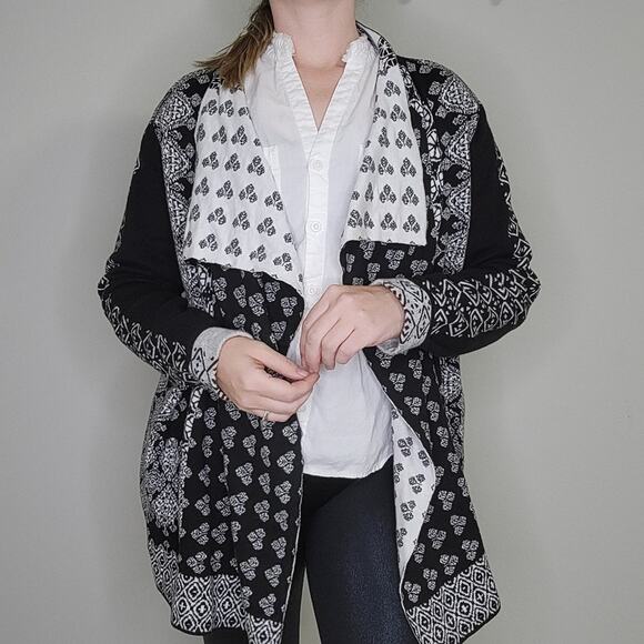 Lucky Brand Black and White Patterned Waterfall Open Front Cardigan Size Medium - Picture 1 of 10